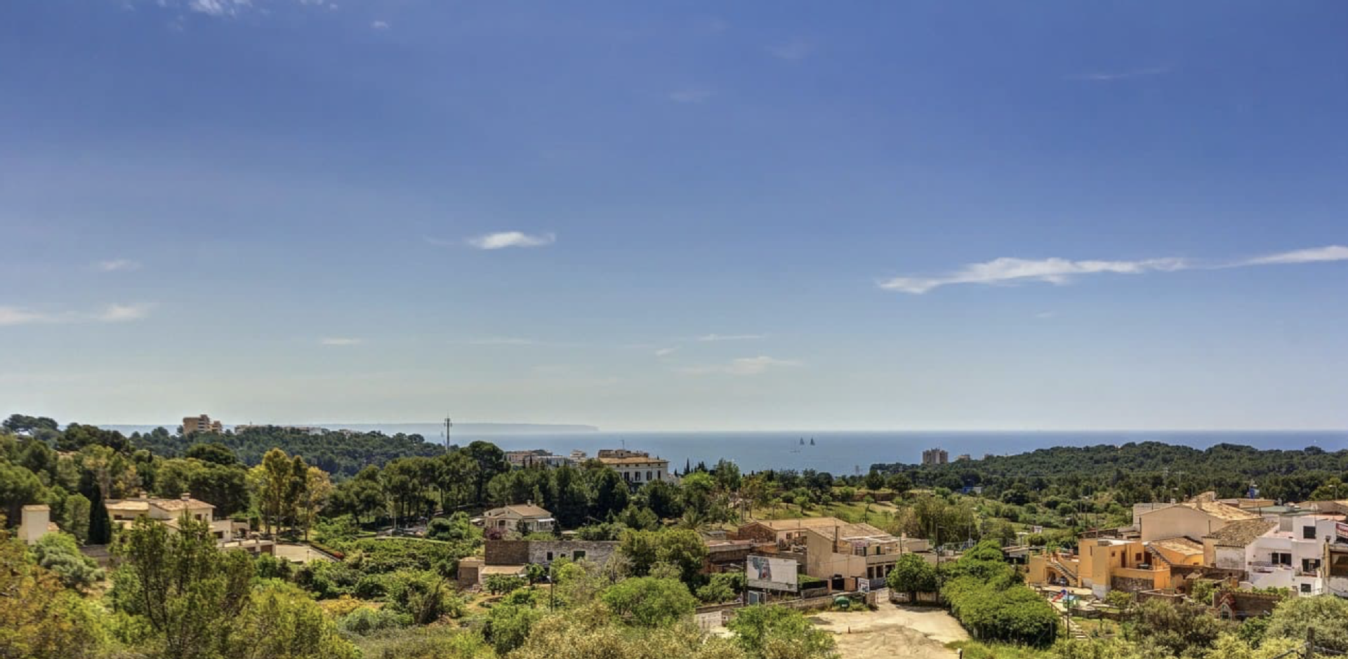 Dream sea view plot with project and license in Genova