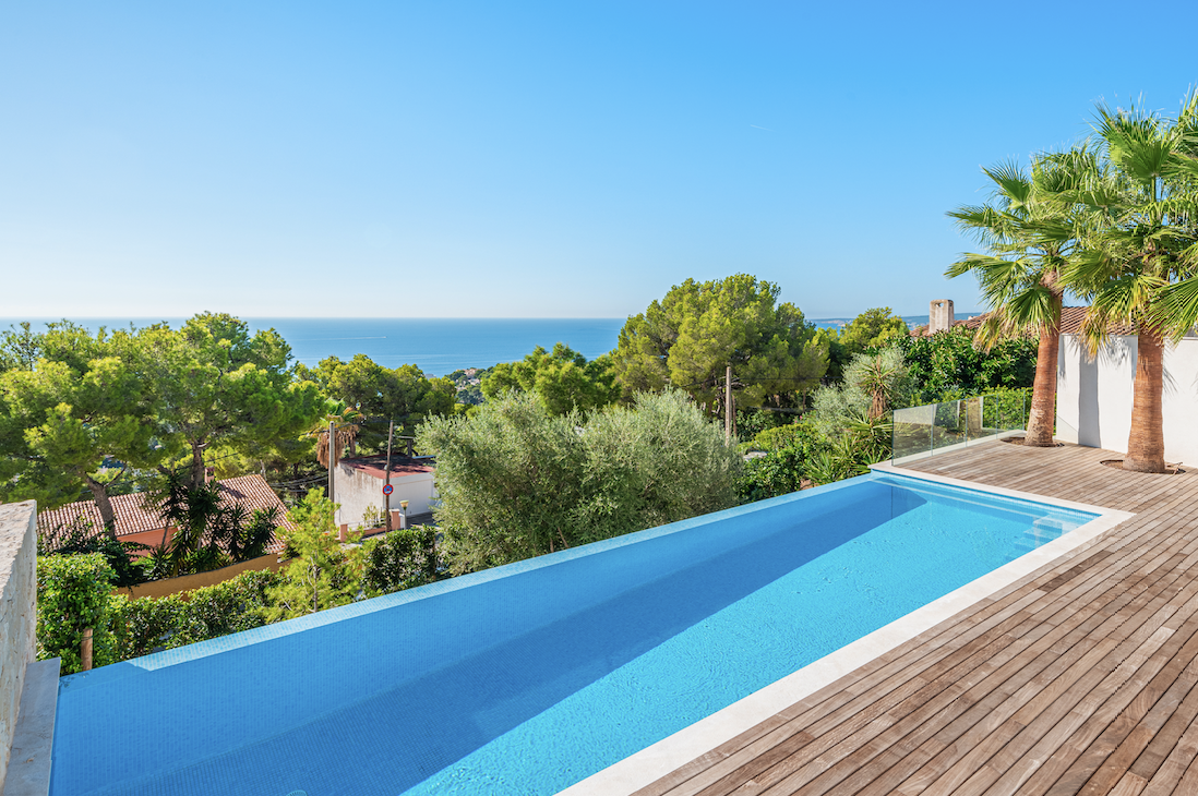 Stunning sea views and modern luxury – Your dream Villa in Portals Nous